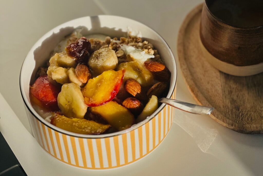25 Quick and Easy Vegetarian Recipes for Every Day fruit and yogurt bowl recipe